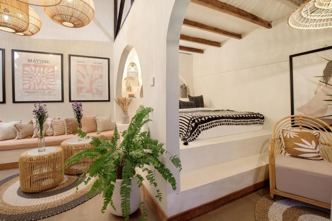 Seminyak Beach Bungalow Studio Villa 1 With Private Pool Sbb1 外观 照片